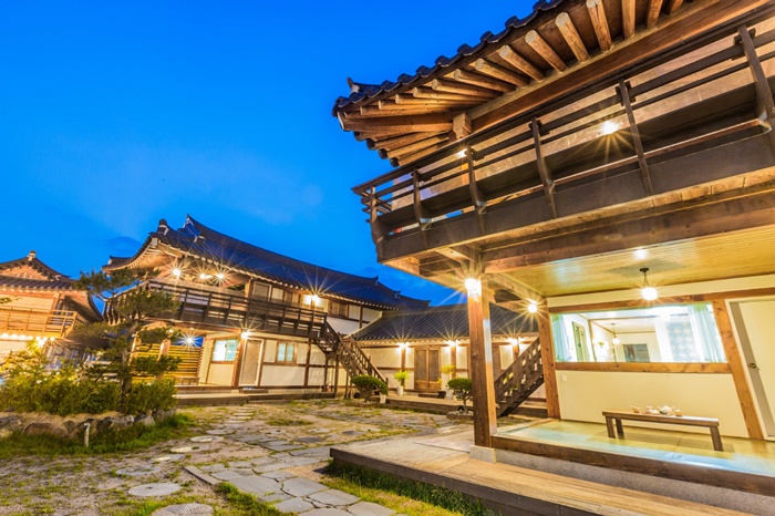 경주 서남산 한옥스테이 펜션