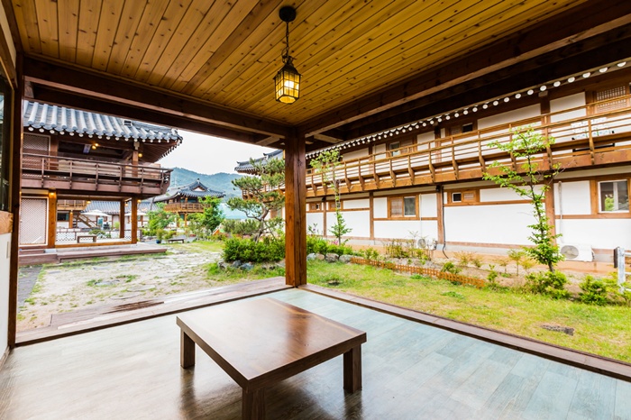 경주 서남산 한옥스테이 펜션